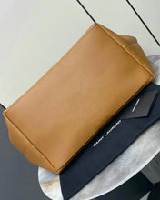 Load image into Gallery viewer, Y Tote