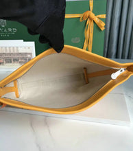 Load image into Gallery viewer, Conti Pouch