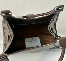 Load image into Gallery viewer, Medium Leather Tote