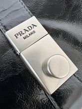 Load image into Gallery viewer, Medium Leather Tote