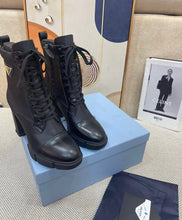 Load image into Gallery viewer, Leather Boots
