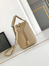 Load image into Gallery viewer, Antigona Cube