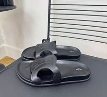 Load image into Gallery viewer, Triomphe Sandals