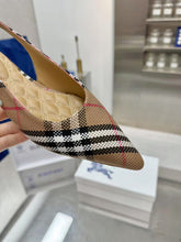 Load image into Gallery viewer, Check Slingback Pumps