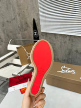 Load image into Gallery viewer, Stud Wedges