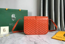 Load image into Gallery viewer, Belvedere MM