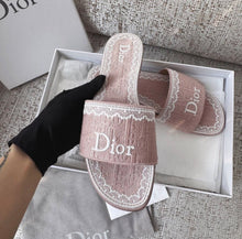 Load image into Gallery viewer, Dway Mules