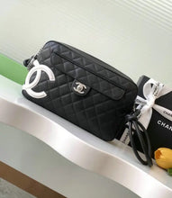 Load image into Gallery viewer, Lambskin Shoulder Bag