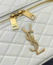 Load image into Gallery viewer, Mini Gabby