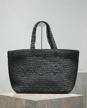 Load image into Gallery viewer, Raffia Tote