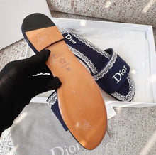 Load image into Gallery viewer, Dway Mules