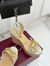 Load image into Gallery viewer, GG Wedges