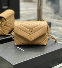 Load image into Gallery viewer, Loulou Toy