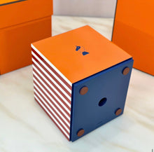 Load image into Gallery viewer, Box