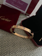 Load image into Gallery viewer, Love Bracelet