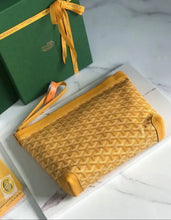 Load image into Gallery viewer, Conti Pouch