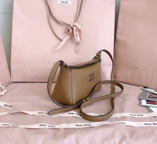 Load image into Gallery viewer, Leather Pouch Bag