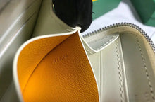 Load image into Gallery viewer, Zippy Wallet