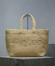Load image into Gallery viewer, Raffia Tote