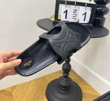 Load image into Gallery viewer, Triomphe Sandals