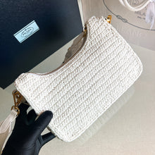 Load image into Gallery viewer, Re Edition Pochette
