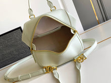 Load image into Gallery viewer, Antigona Cube