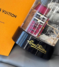 Load image into Gallery viewer, Snow Globe