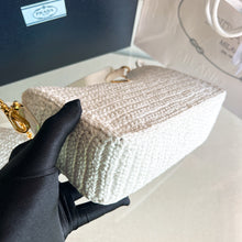 Load image into Gallery viewer, Re Edition Pochette