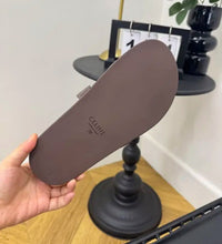 Load image into Gallery viewer, Triomphe Sandals