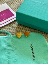 Load image into Gallery viewer, Heart Earrings