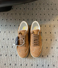 Load image into Gallery viewer, Platform Trainers