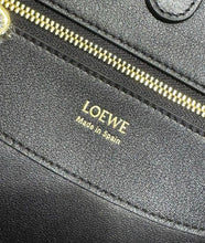 Load image into Gallery viewer, Madrid Medium