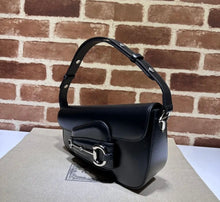 Load image into Gallery viewer, Horsebit Shoulder Bag