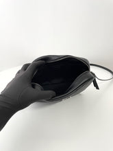 Load image into Gallery viewer, Lou Camera Bag