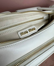 Load image into Gallery viewer, Multi Pocket Bag