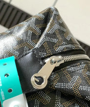 Load image into Gallery viewer, Toiletry Bag