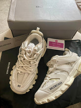 Load image into Gallery viewer, Track Sneaker Ladies