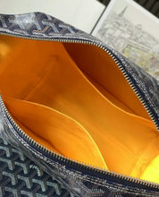 Load image into Gallery viewer, Toiletry Bag