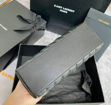 Load image into Gallery viewer, Loulou Small