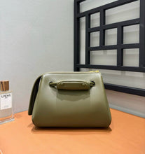 Load image into Gallery viewer, Madrid Medium