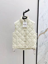 Load image into Gallery viewer, The Cube Gilet