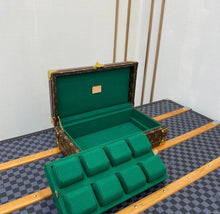 Load image into Gallery viewer, 8 Watch Case