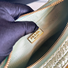Load image into Gallery viewer, Re Edition Pochette