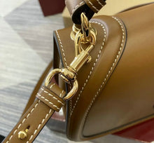 Load image into Gallery viewer, Blondie Medium