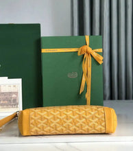 Load image into Gallery viewer, Conti Pouch