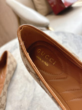 Load image into Gallery viewer, GG Pumps