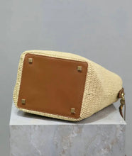 Load image into Gallery viewer, 37 Raffia