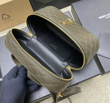 Load image into Gallery viewer, Mini Gabby