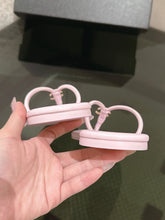 Load image into Gallery viewer, CC Sandals