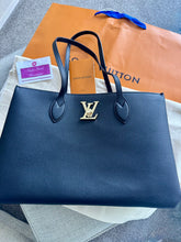 Load image into Gallery viewer, Lockme Shopper